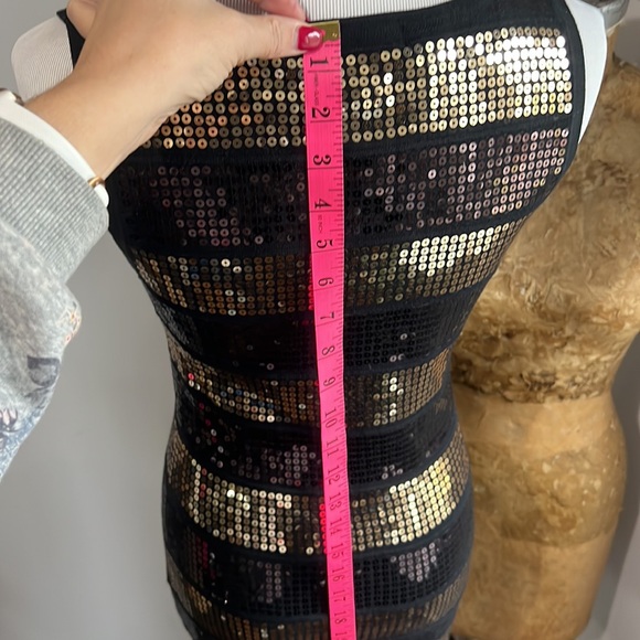Black and Gold sequin dress - Picture 8 of 9